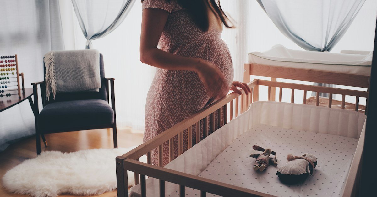 Nursing Bra Guide: What to Look for in the First 6 Months